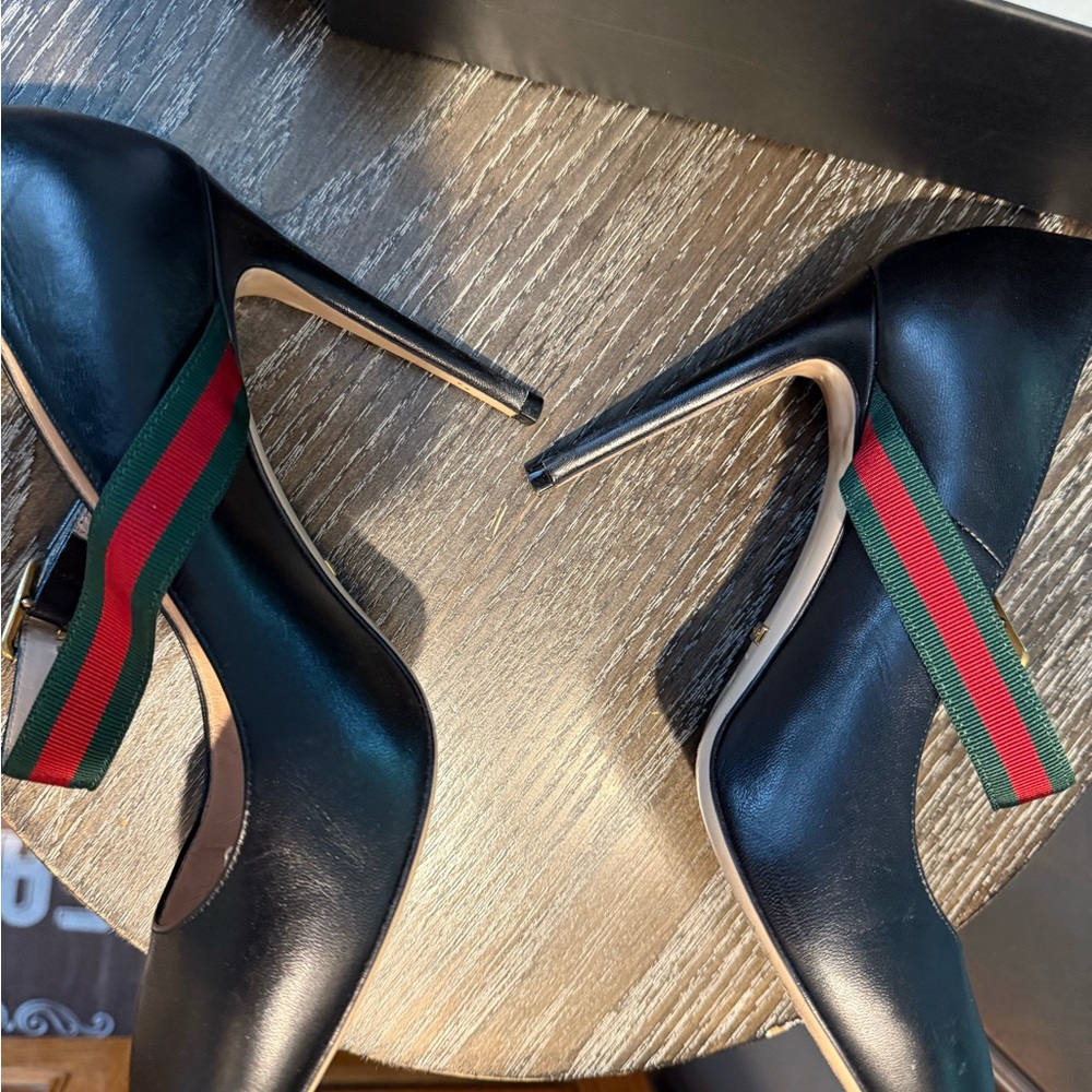 Gucci Black Heels with Green and Red Stripes
